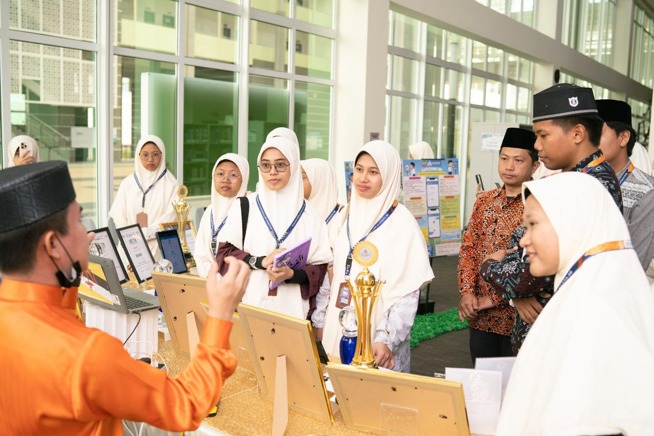 Showcase bersama Mahasiswa & Mahasiswi Universitas Gontor, Indonesia - Gambar 4