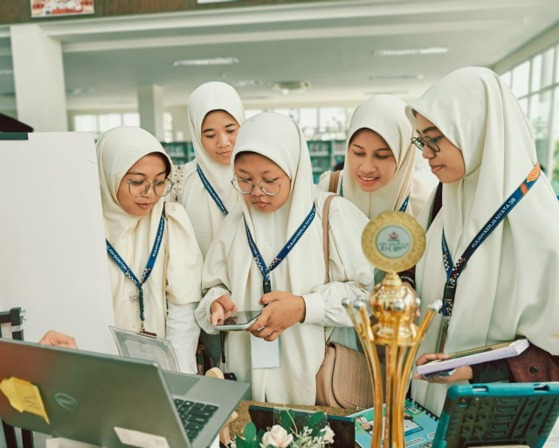 Showcase bersama Mahasiswa & Mahasiswi Universitas Gontor, Indonesia - Gambar 5