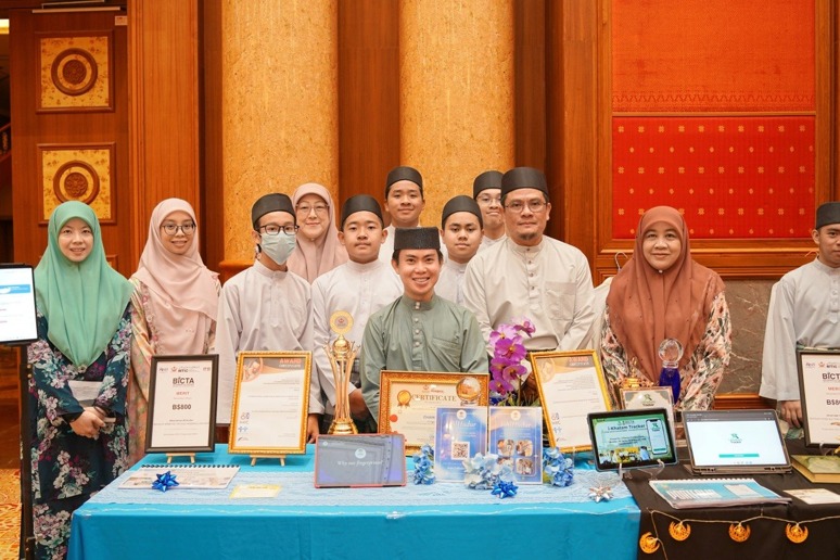 Showcase bersama Mantan Menteri KHEU dan warga JPI, KHEU - Gambar 2